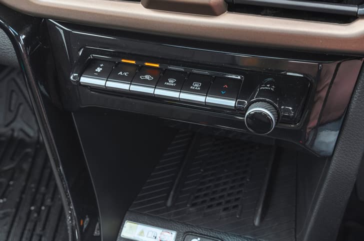 2026 Maruti Suzuki Brezza HVAC controls 2026 Maruti Suzuki Brezza HVAC controls