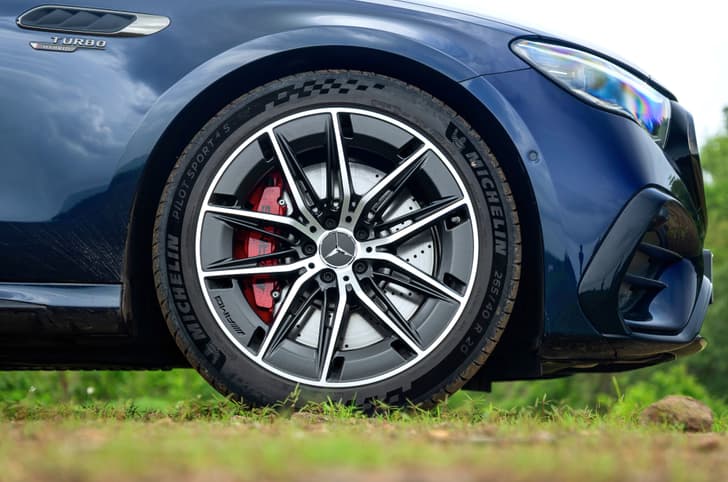 Mercedes-AMG E53 alloy wheels 