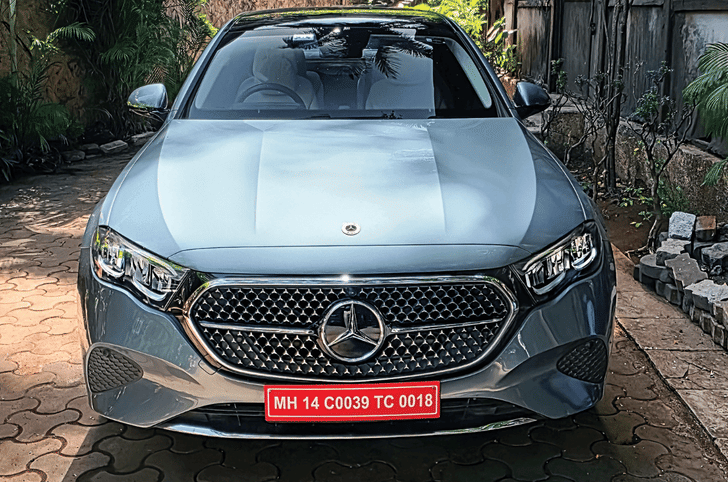Mercedes-Benz E 220D front