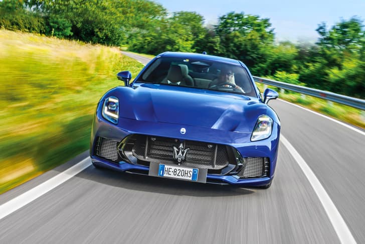 2027 Maserati GranTurismo driving