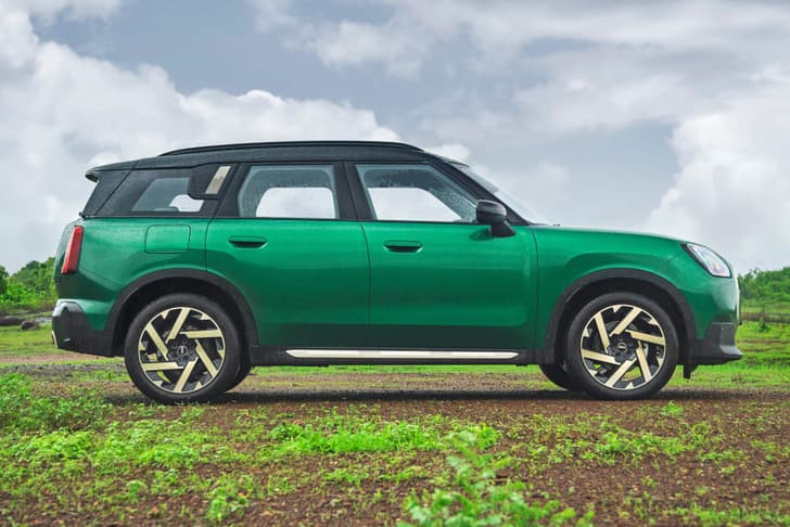 2026 Mini Countryman C side profile static 2026 Mini Countryman C side profile static