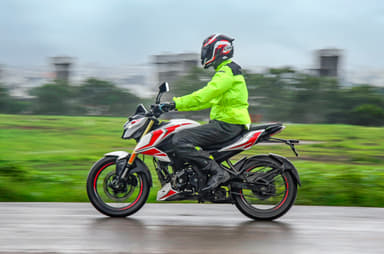 Bajaj Pulsar N160 4V SS: Numbers game