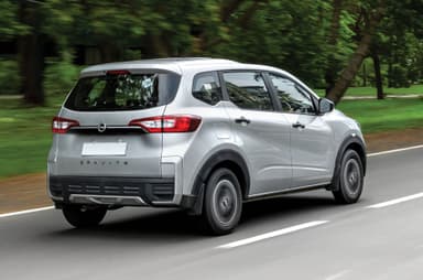 Nissan Gravite CNG road test review