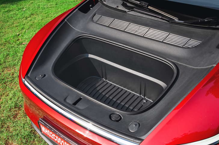 Tesla Model Y L frunk Tesla Model Y L frunk