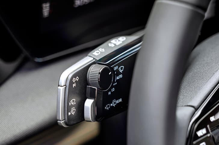 2027 Audi Q9 wiper/light stalk