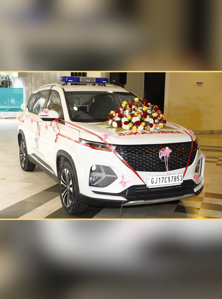 MG donates retrofitted Hector ambulance to Chinmaya Mission Delhi