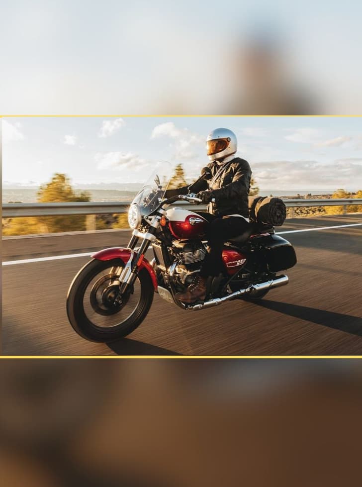 Royal Enfield Super Meteor 650 Colours and Pricing