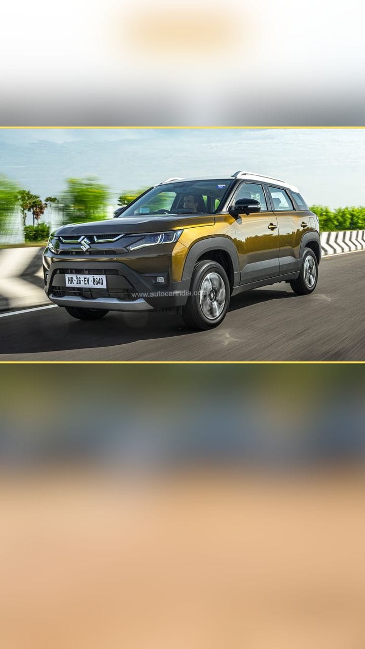 Maruti Suzuki Brezza front-quarter tracking